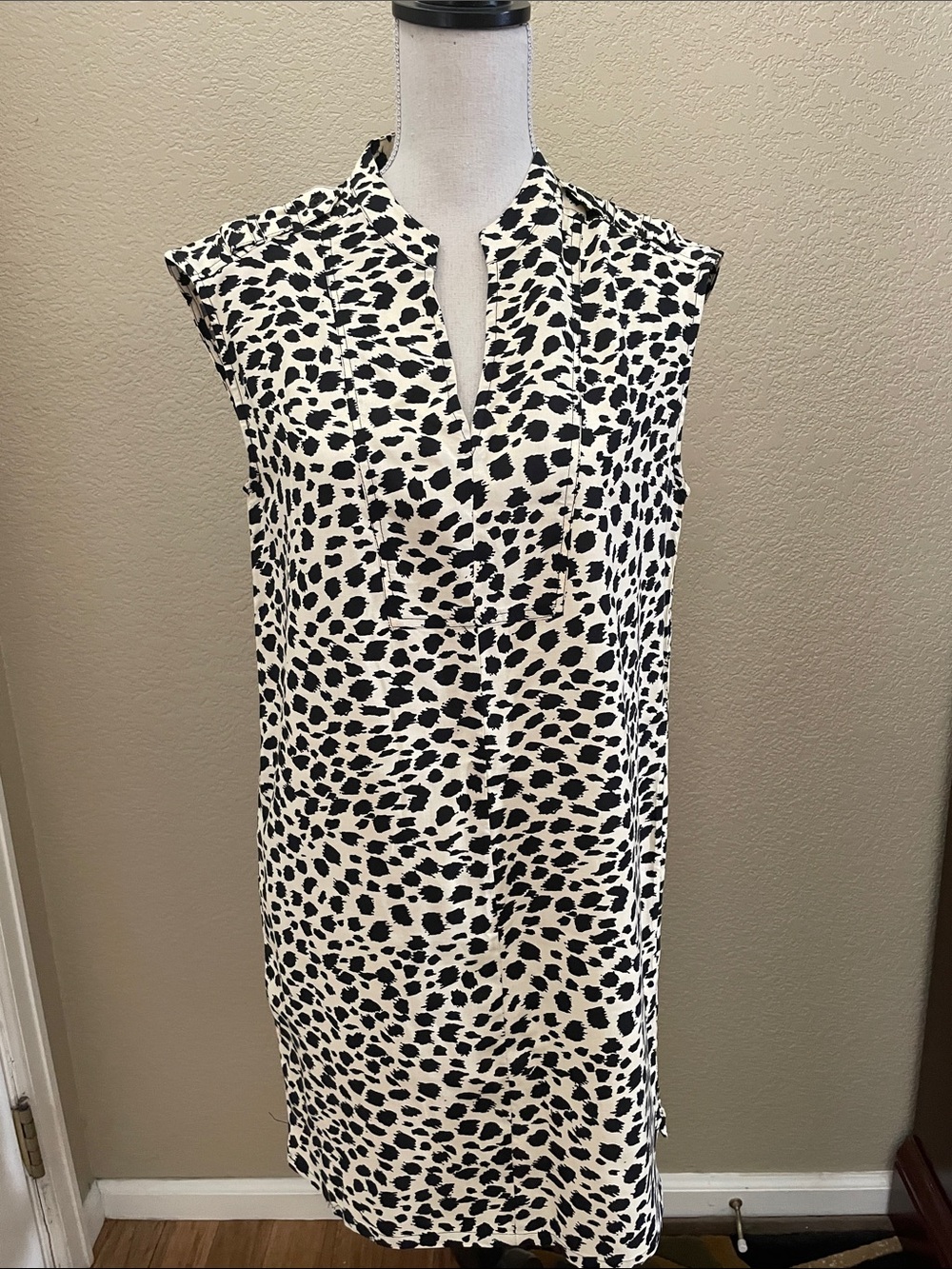 Sleeveless Black & Cream Spot Shift Dress